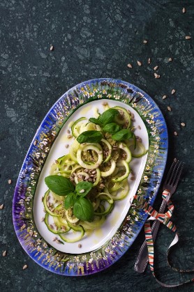 BAZYLIOWE SPAGHETTI RAW (czas: 20 min.)